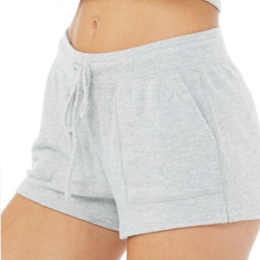 🎁Lou & Grey Light Gray Athletic Shorts
